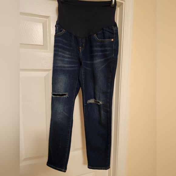 Sold. Old Navy Maternity Jeans. Size 4. - Picture 2 of 8